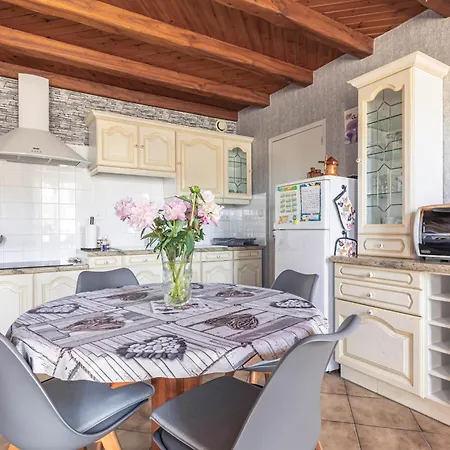 Chez Catherine Et Gérard Tonnay-Charente